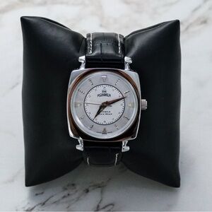 RARE Vintage Roamer Silver and Black Watch